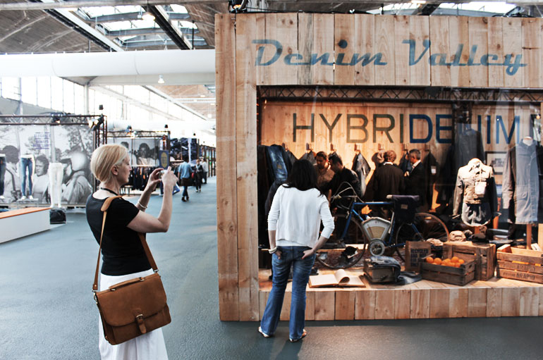 stand-denim-by-premiere-vision_denim-valley_kilo-diseno-industrial-grafico_08